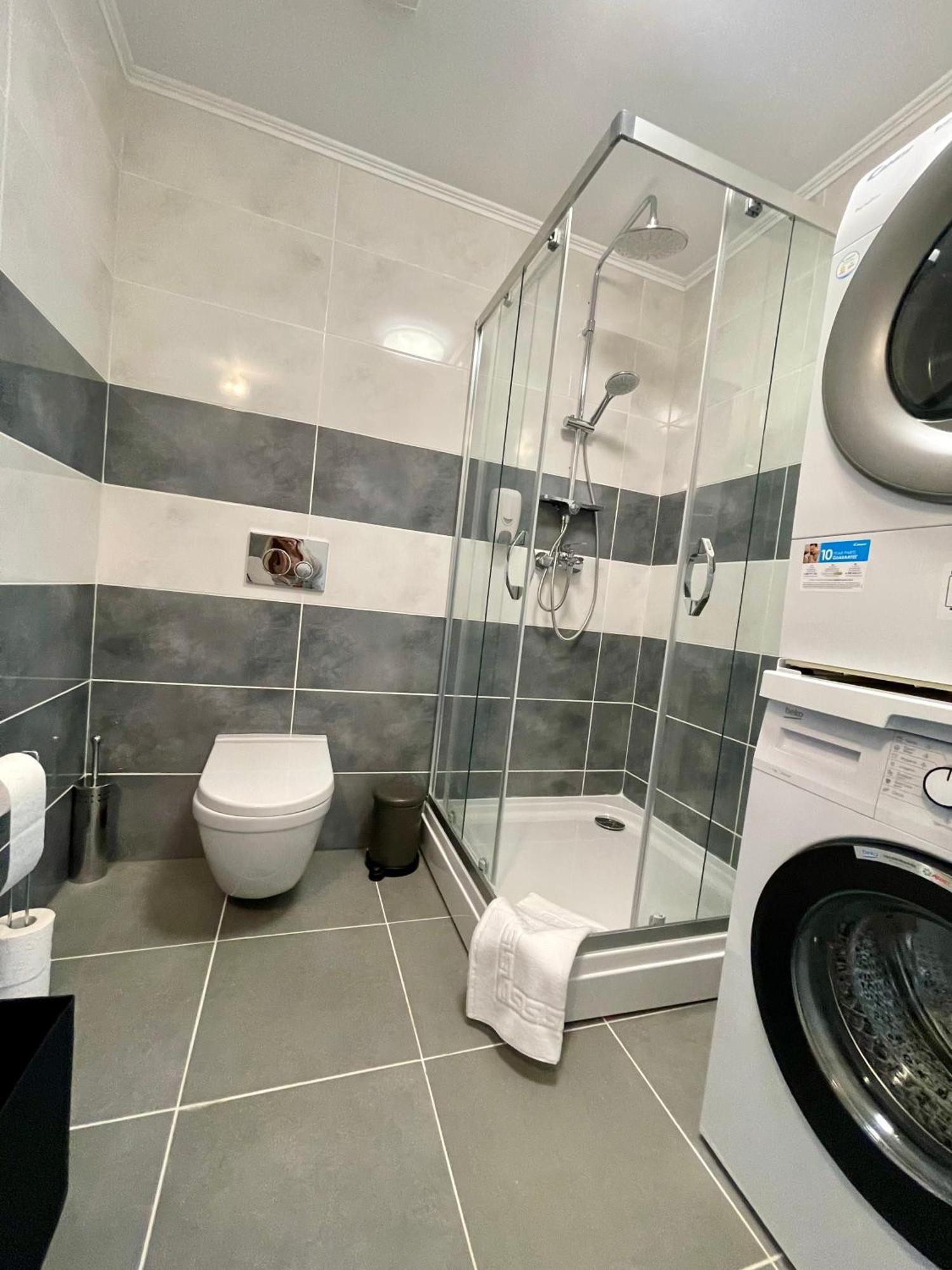 Mathias Airport Residences & Therme-Self Check-In 奥托佩尼 外观 照片