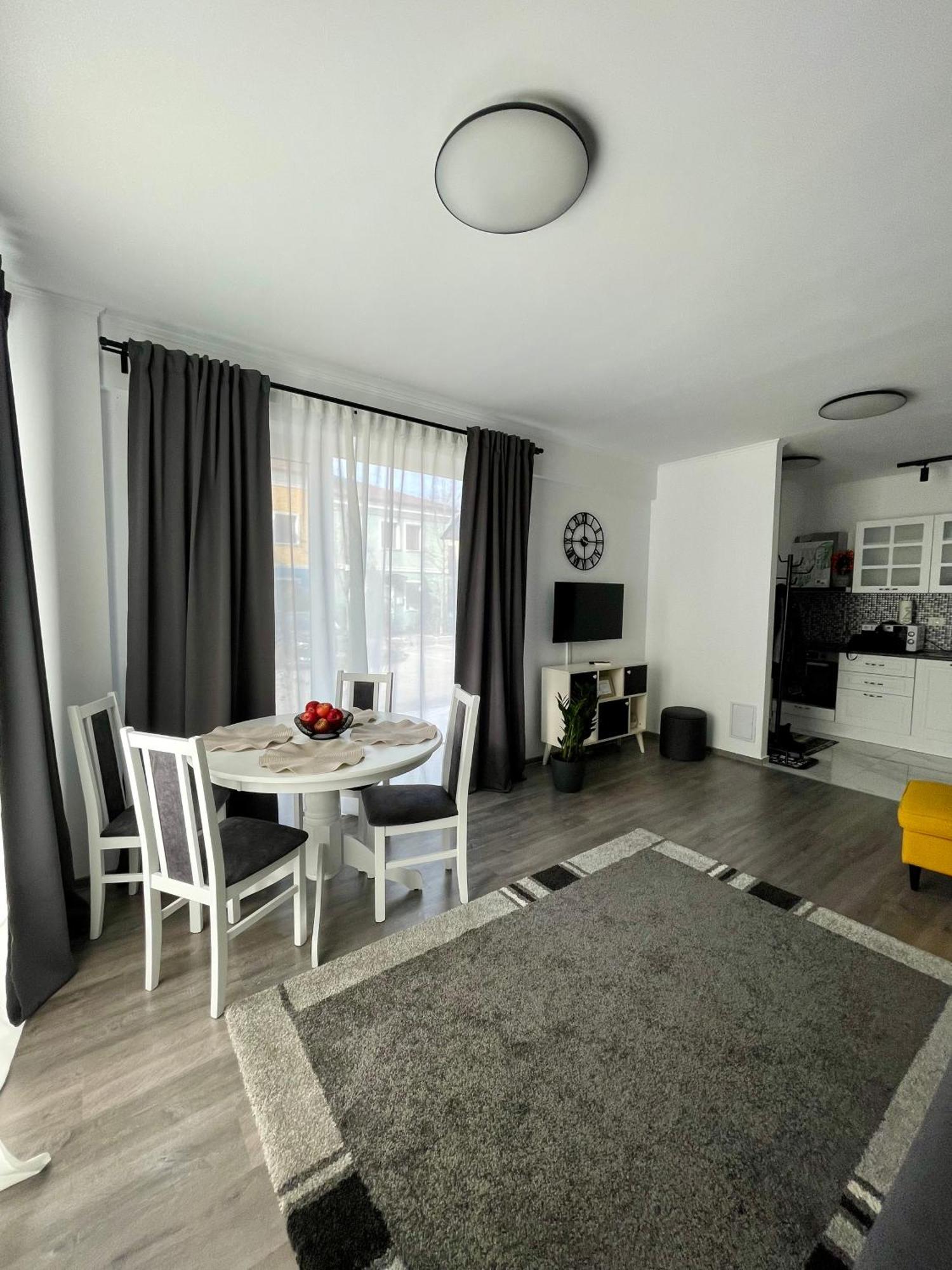 Mathias Airport Residences & Therme-Self Check-In 奥托佩尼 外观 照片